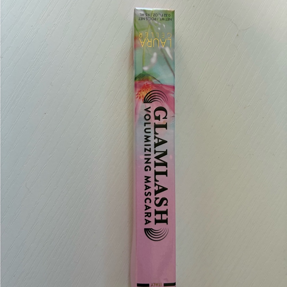 Laura Geller Glamlash Volumizing Mascara